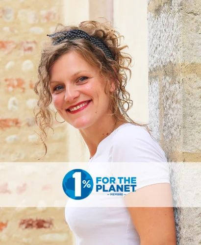 Portrait de Stéphanie la fondatrice d'un Battement d’aile, membre de l'assocaitation 1% for the planet.